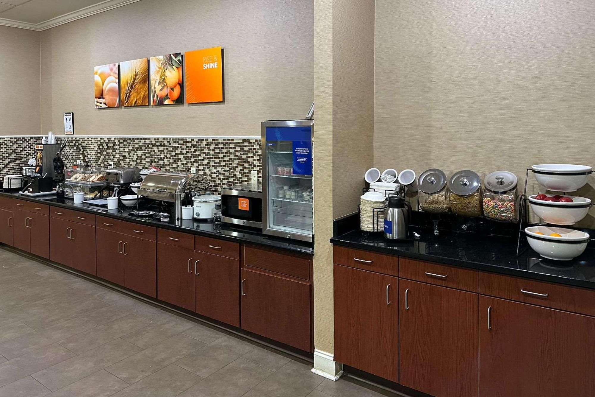 Comfort Inn & Suites Rogersville Luaran gambar